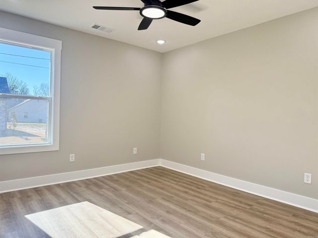 309 W Light Street, Paragould, AR 72450