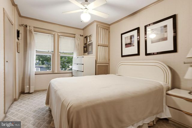 1074 FRANKLIN ST, Trenton, NJ 08610