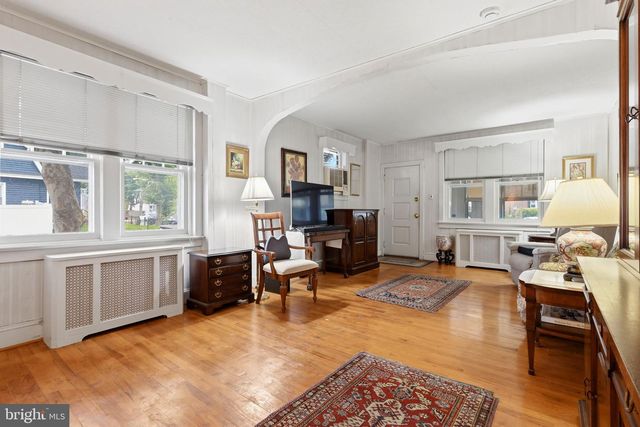 1074 FRANKLIN ST, Trenton, NJ 08610