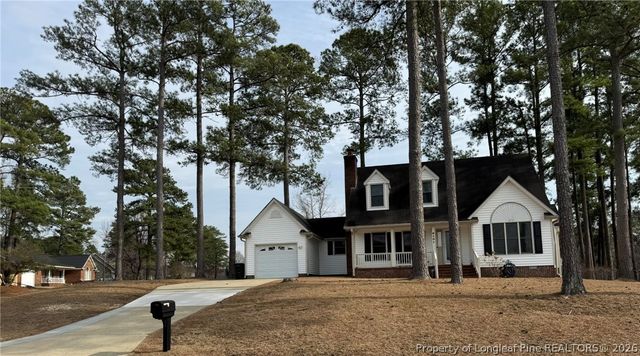 6101 Lakeway Drive, Fayetteville, NC 28306