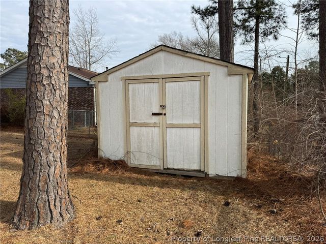 6101 Lakeway Drive, Fayetteville, NC 28306