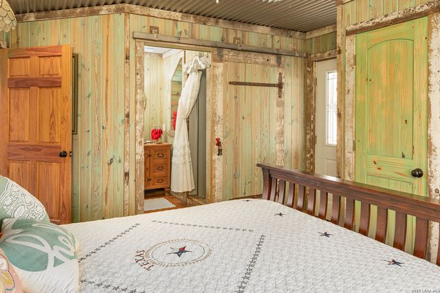 290 Japonica Road, Hunt, TX 78024