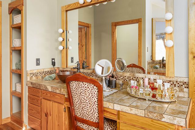290 Japonica Road, Hunt, TX 78024