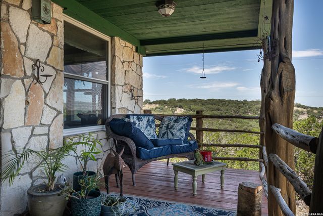 290 Japonica Road, Hunt, TX 78024