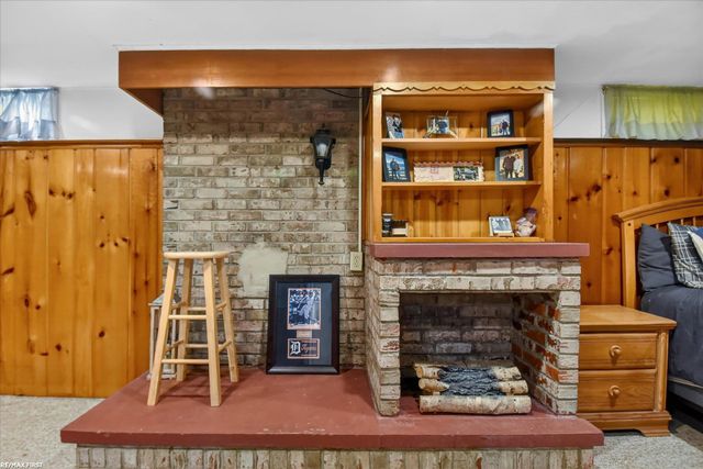 1245 Minnesota Court, Marysville, MI 48040