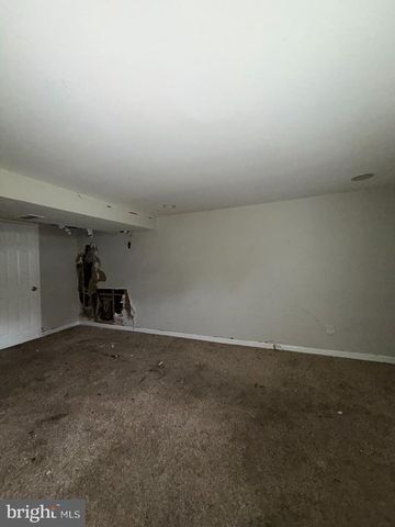 2507 E NORTHERN PKWY, Baltimore, MD 21214