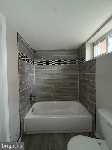 2507 E NORTHERN PKWY, Baltimore, MD 21214