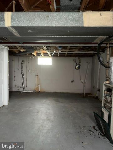 2507 E NORTHERN PKWY, Baltimore, MD 21214