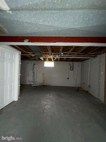 2507 E NORTHERN PKWY, Baltimore, MD 21214