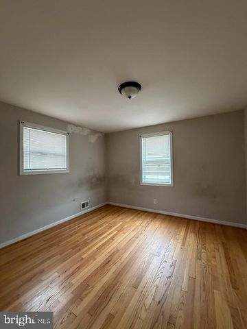 2507 E NORTHERN PKWY, Baltimore, MD 21214