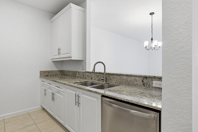 5780 Monterra Club Drive, Lake Worth, FL 33463