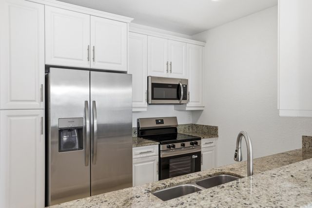 5780 Monterra Club Drive, Lake Worth, FL 33463