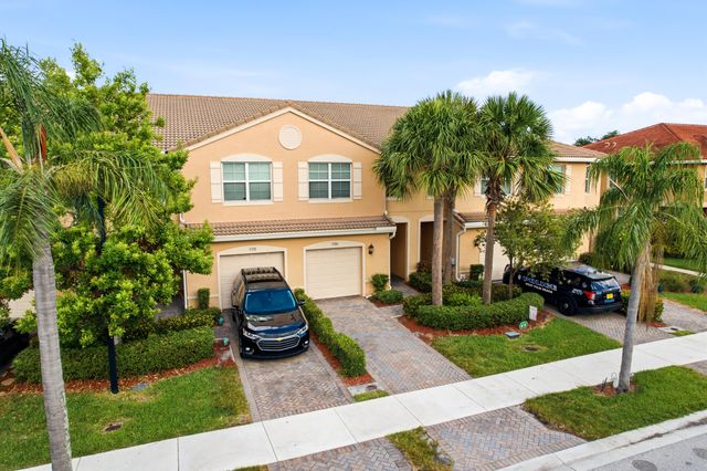 5780 Monterra Club Drive, Lake Worth, FL 33463