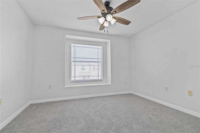 525 GLENN CROSS DRIVE, Ruskin, FL 33570