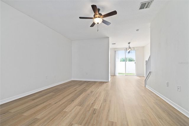 525 GLENN CROSS DRIVE, Ruskin, FL 33570