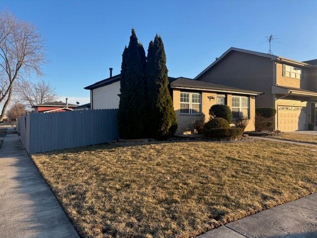 18143 IDLEWILD Drive, Country Club Hills, IL 60478