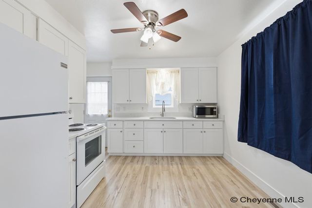 305 KAY AVE, Cheyenne, WY 82007