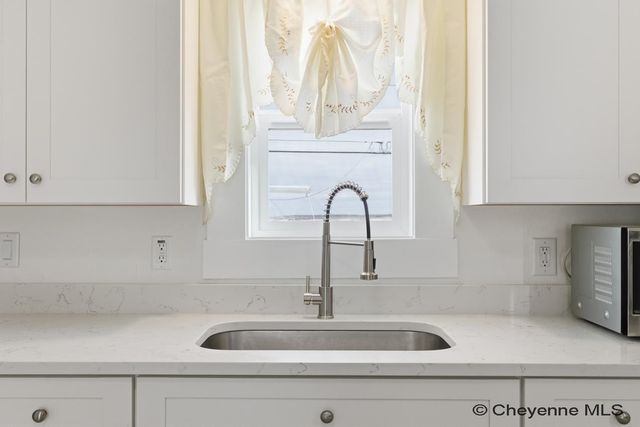 305 KAY AVE, Cheyenne, WY 82007