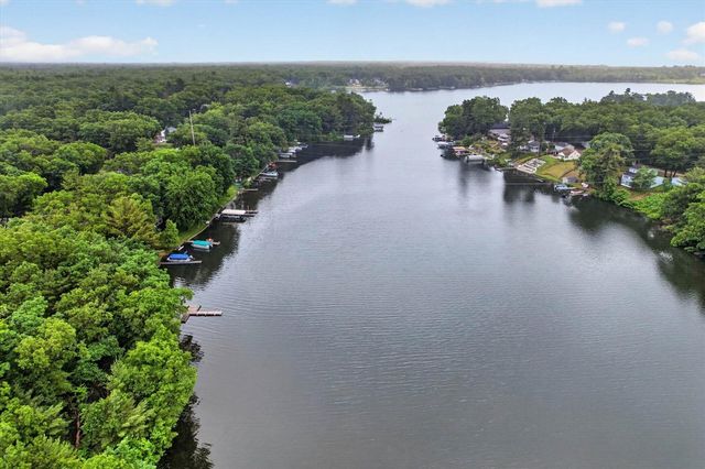 8365 S Spruce Avenue, Newaygo, MI 49337