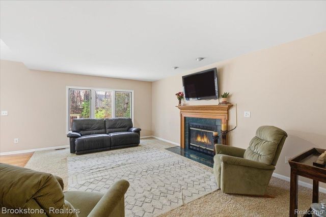 9748 Forest Ridge Drive, Springfield Charter Township, MI 48348