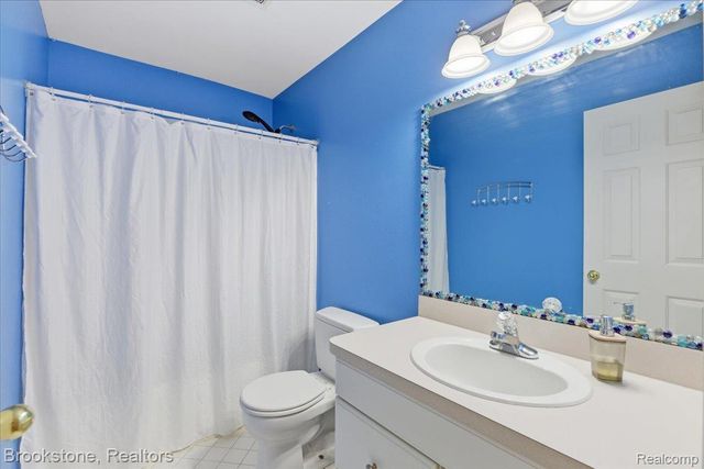 9748 Forest Ridge Drive, Springfield Charter Township, MI 48348