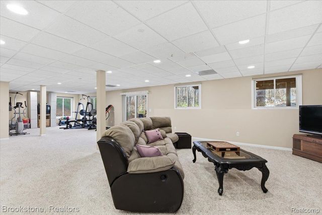 9748 Forest Ridge Drive, Springfield Charter Township, MI 48348