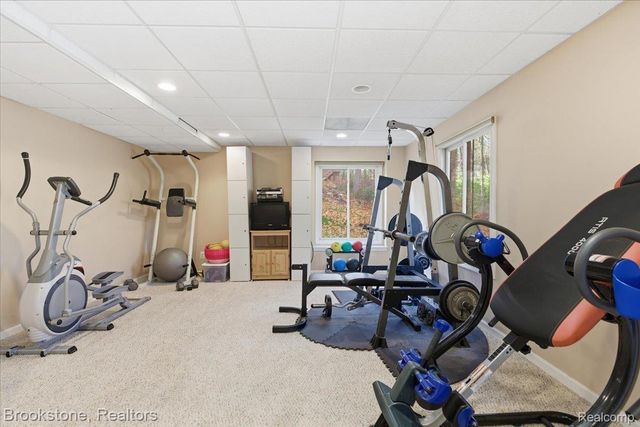 9748 Forest Ridge Drive, Springfield Charter Township, MI 48348