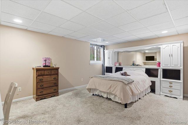 9748 Forest Ridge Drive, Springfield Charter Township, MI 48348