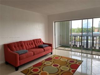 215 SE 3rd Ave 408C, Hallandale Beach, FL 33009