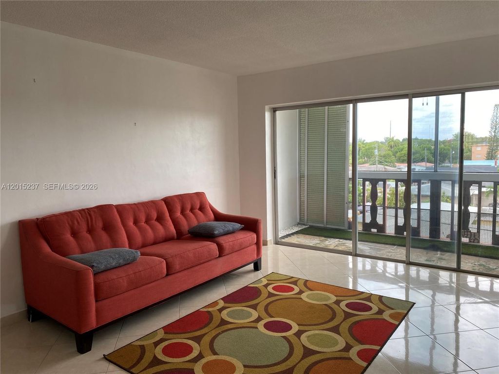 215 SE 3rd Ave 408C, Hallandale Beach, FL 33009