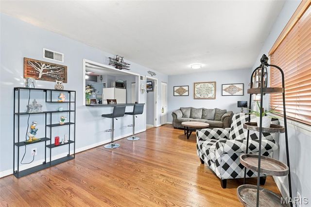 111 Arras Drive, St Louis, MO 63129