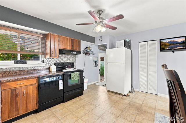 111 Arras Drive, St Louis, MO 63129