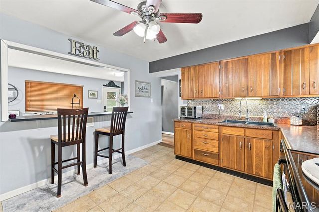 111 Arras Drive, St Louis, MO 63129