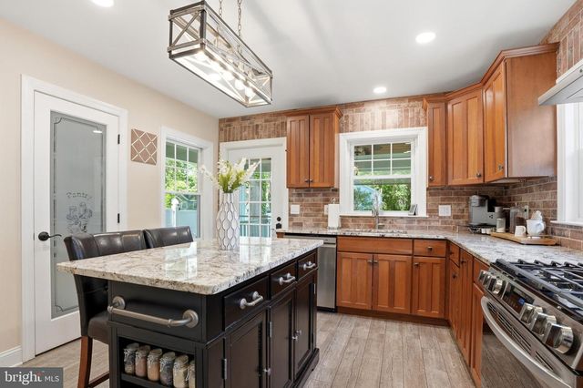 199 WASHINGTON ST, Doylestown, PA 18901