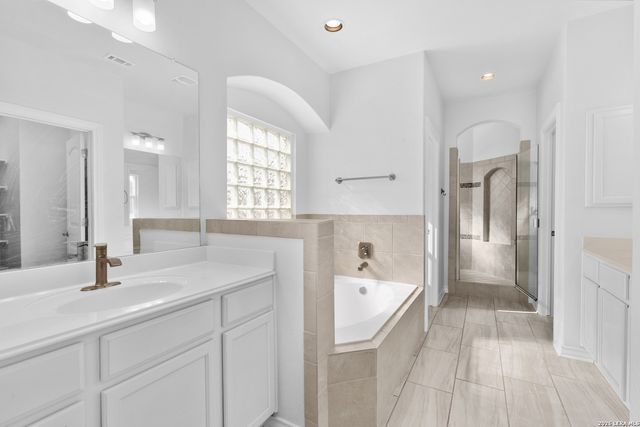 6918 Comanche Cougar, San Antonio, TX 78233