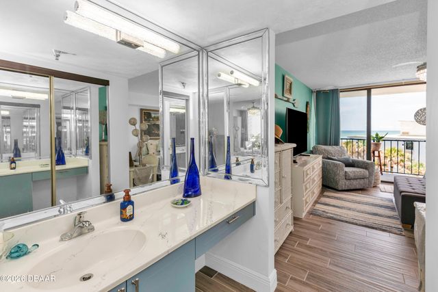 2425 S Atlantic Ave Apt 406, Daytona Beach Shores, FL 32118