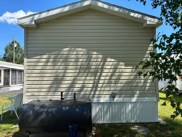 14 Chestnut Road, North Hampton, NH 03862