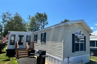 14 Chestnut Road, North Hampton, NH 03862