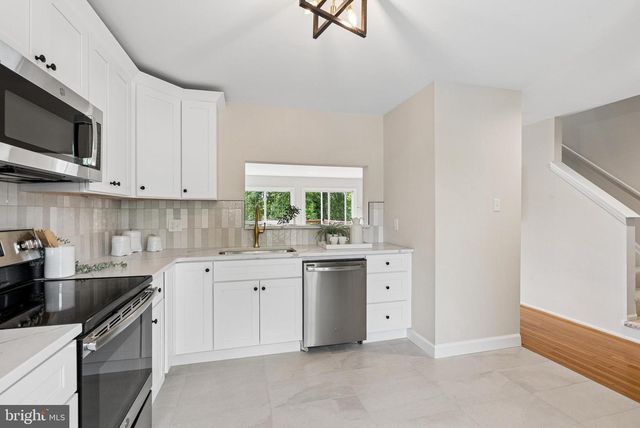 42 HAMLET DR, Owings Mills, MD 21117