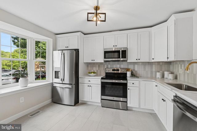42 HAMLET DR, Owings Mills, MD 21117