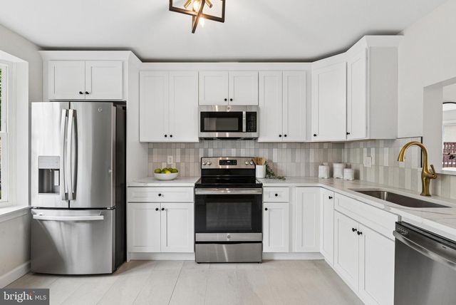 42 HAMLET DR, Owings Mills, MD 21117