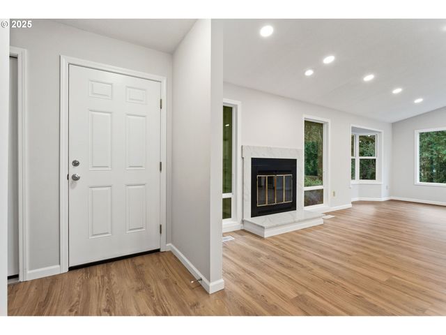 6647 Se 122ND Ave, Portland, OR 97236