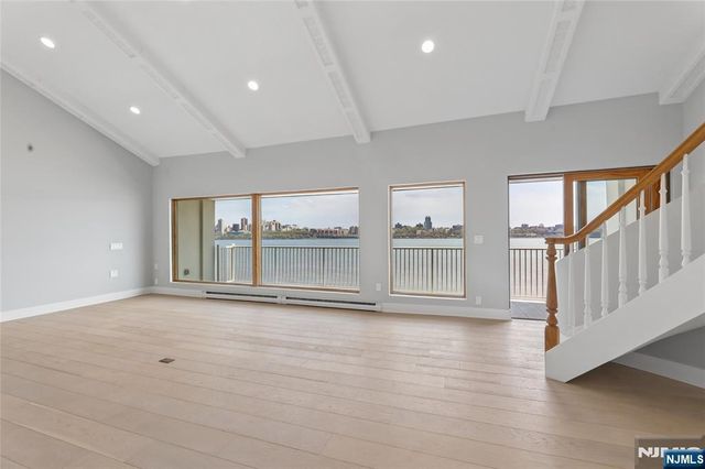 1225 River Road 4D, Edgewater, NJ 07020