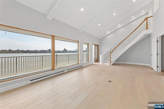 1225 River Road 4D, Edgewater, NJ 07020