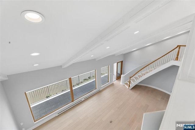 1225 River Road 4D, Edgewater, NJ 07020