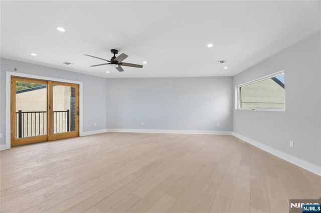 1225 River Road 4D, Edgewater, NJ 07020