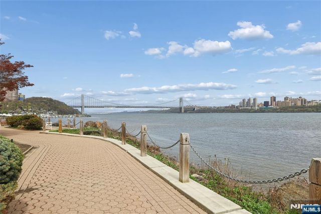 1225 River Road 4D, Edgewater, NJ 07020