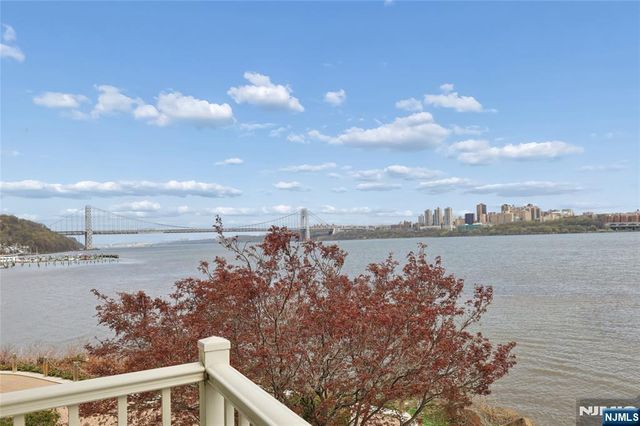 1225 River Road 4D, Edgewater, NJ 07020