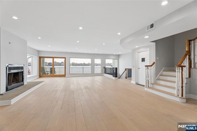 1225 River Road 4D, Edgewater, NJ 07020