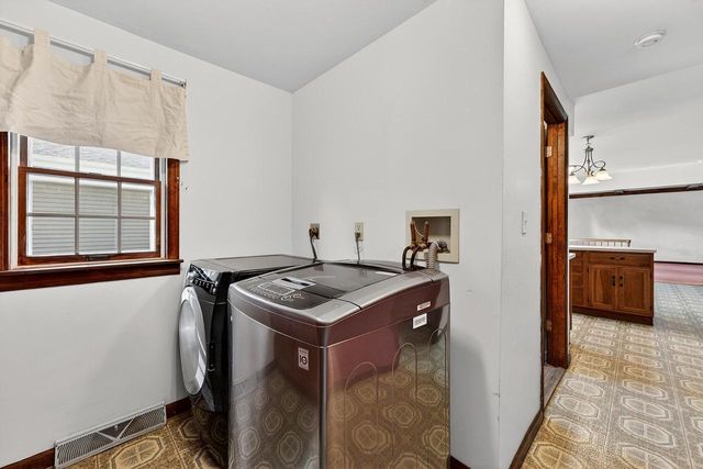 3110 Sherman COURT, South Milwaukee, WI 53172
